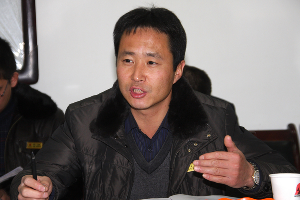 副礦長、總工程師岳東在會上講話