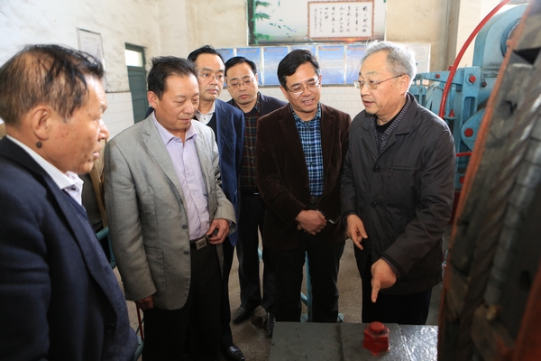 李秘書長現(xiàn)場指導(dǎo)工作