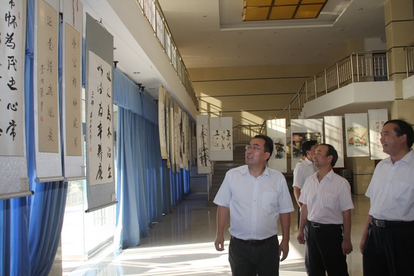 參觀職工書畫展