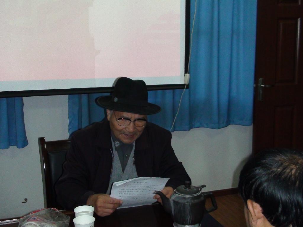 優(yōu)秀學(xué)員代表柳會選發(fā)言